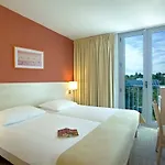 호텔 Valamar Crystal 4*