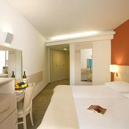 Valamar Crystal 4*