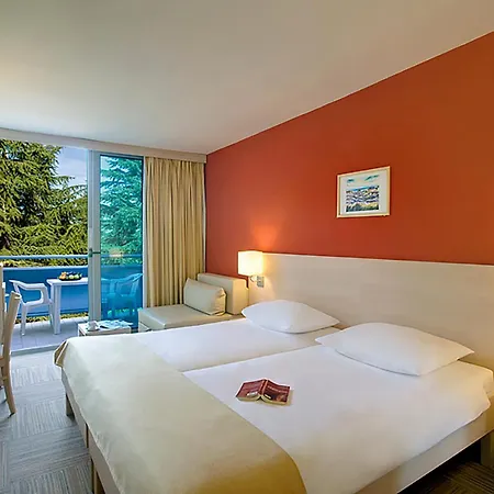 Valamar Crystal 4*