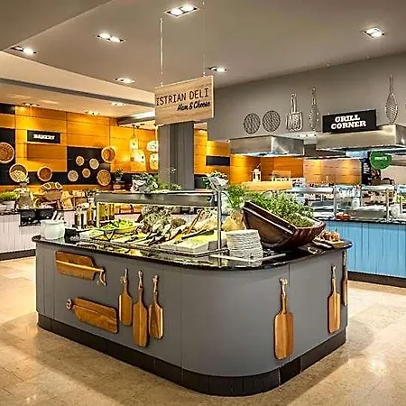Valamar Crystal Hotel