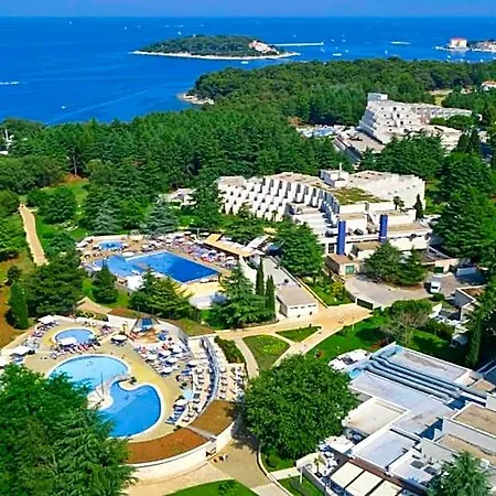 Valamar Crystal