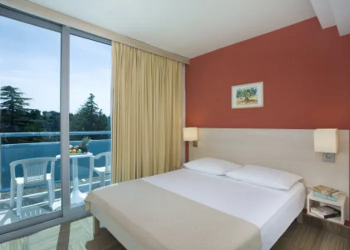 Valamar Crystal