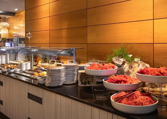 Valamar Crystal 호텔