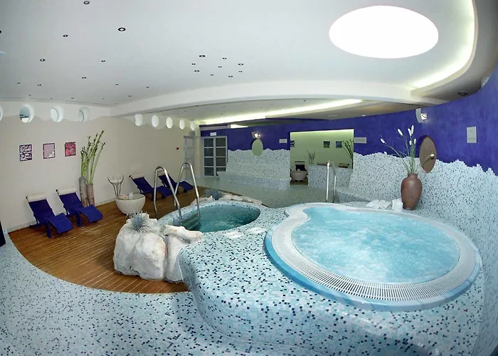 Valamar Crystal 호텔