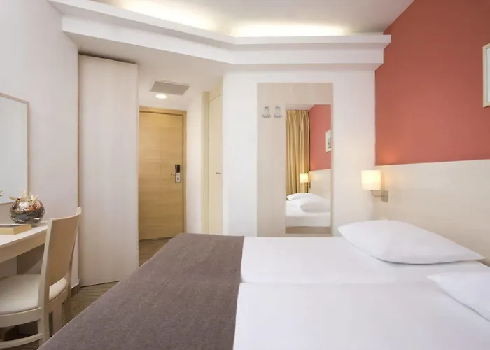 Valamar Crystal 호텔 포레치